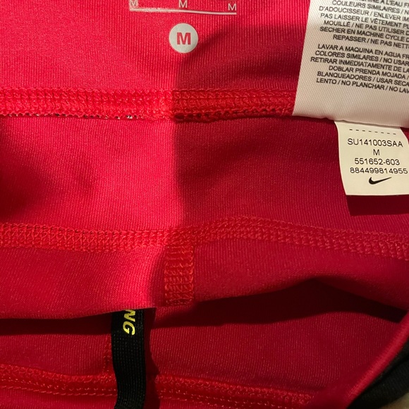 Nike running shorts - Picture 2 of 3